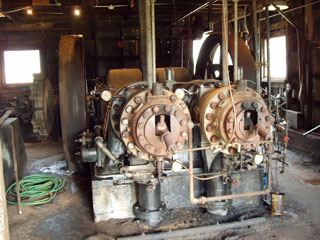 Cotton Gin Museum, Burton, Texas - still ginning