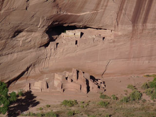 Cliff dwellings at Canyon de Chelly