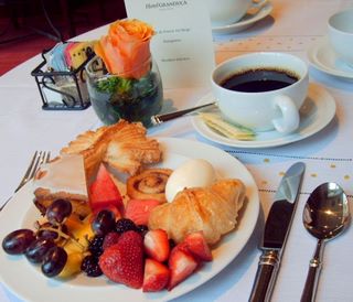 The complimentary breakfast at the Hotel Granduca is memorable, with 14 fresh fruits available, an assortment of pastries, cereals, eggs, and fresh coffee.