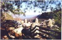 Overlook along the West Rim Loop