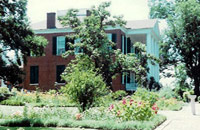 Side view of the gardens and Rosalie mansion.